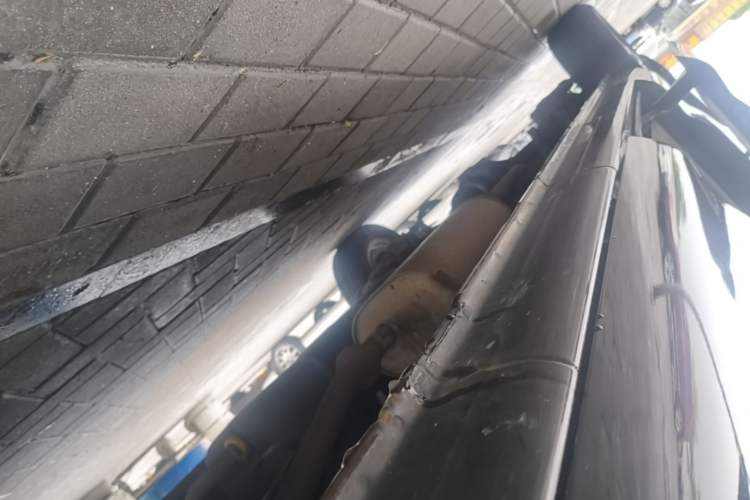 Used FORTHING Lingzhi 2020 M5L 1.6L Luxury 7-Seater Right Side Sill