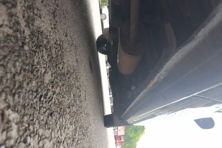 Used FORTHING Lingzhi 2020 M5L 1.6L Luxury 7-Seater Right Side Sill