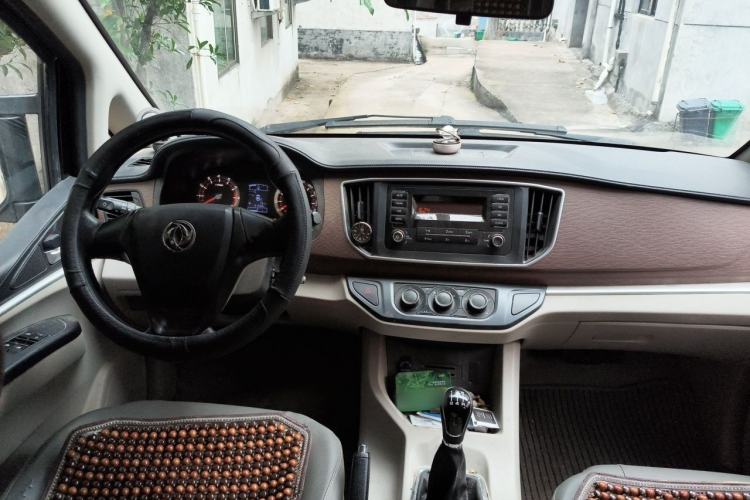 Used FORTHING Lingzhi 2020 M5L 1.6L Base Model 9 Seats Steering Wheel