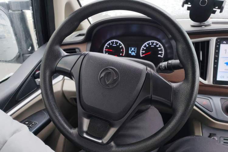 Used FORTHING Lingzhi 2020 M5 1.6L Practical Model Steering Wheel