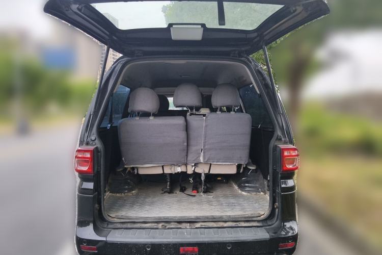 Used FORTHING Lingzhi 2020 M5L 1.6L Luxury 7-Seater Trunk
