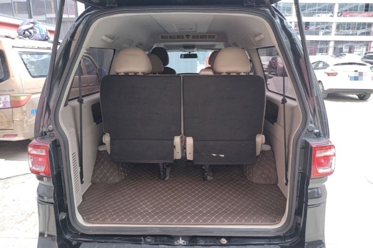 Used FORTHING Lingzhi 2020 M5L 1.6L Luxury 7-Seater Trunk