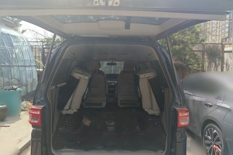 Used FORTHING Lingzhi 2020 M5L 1.6L Luxury 7-Seater Trunk