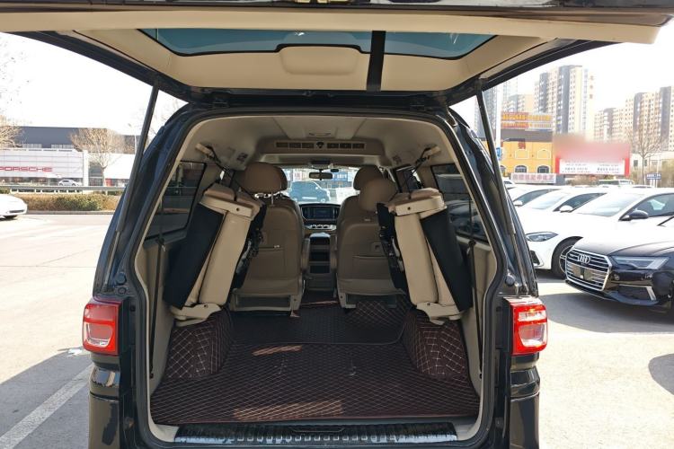 Used FORTHING Lingzhi 2020 M5L 1.6L Luxury 7-Seater Trunk
