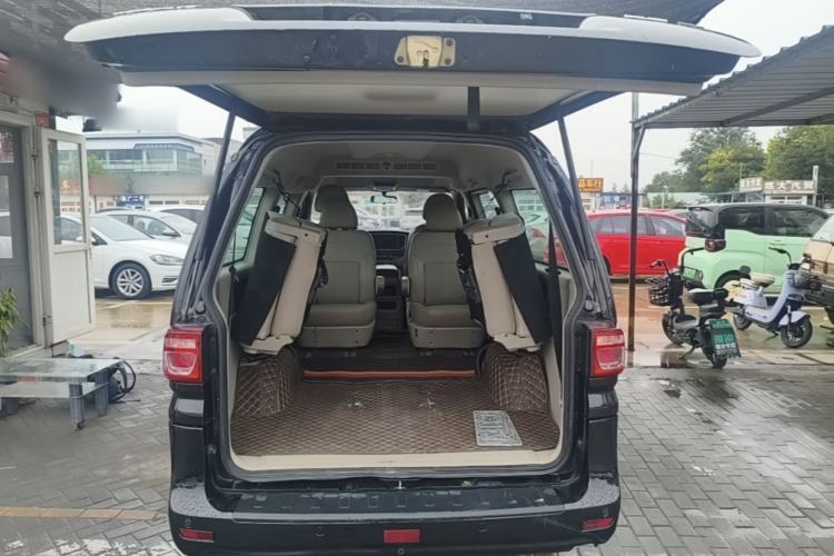 Used FORTHING Lingzhi 2020 M5L 1.6L Luxury 7-Seater Trunk