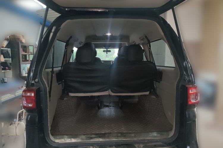 Used FORTHING Lingzhi 2020 M5L 1.6L Base Model 7 Seats Trunk