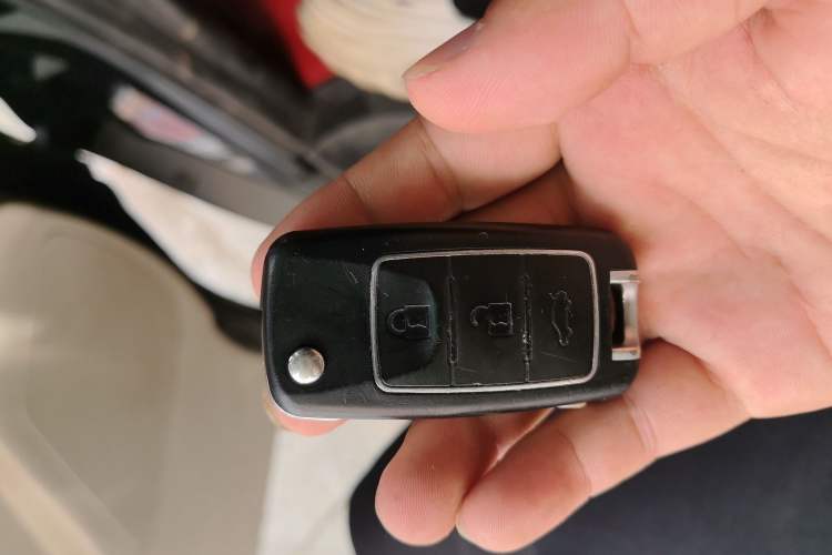 Used FORTHING Lingzhi 2020 M5L 2.0L Base Model 7 Seats Vehicle Key