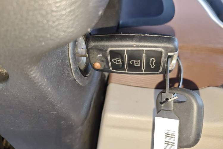 Used FORTHING Lingzhi 2020 M5L 1.6L Comfort Edition 7-Seater Vehicle Key