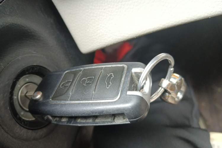 Used FORTHING Lingzhi 2020 M5L 1.6L Utility Model Vehicle Key