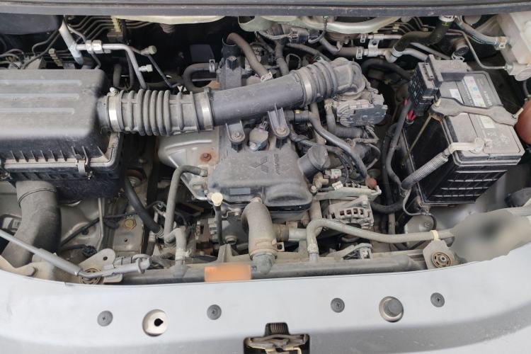 Used FORTHING Lingzhi 2020 M5L 1.6L Luxury 7-Seater Engine Bay