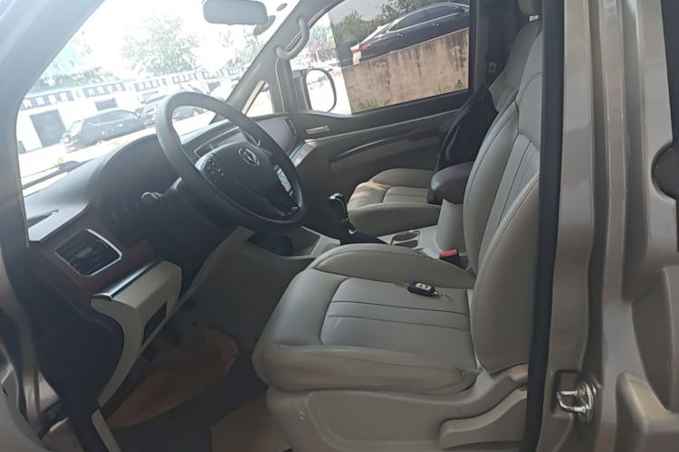 Used FORTHING Lingzhi 2020 M5L 1.6L Luxury 7-Seater Left Front Seat