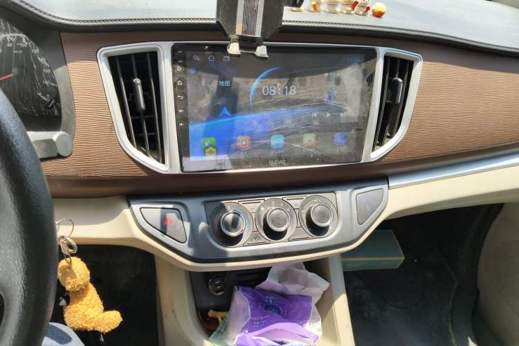 Used FORTHING Lingzhi 2020 M5L 1.6L Utility Model Audio And AC Panel