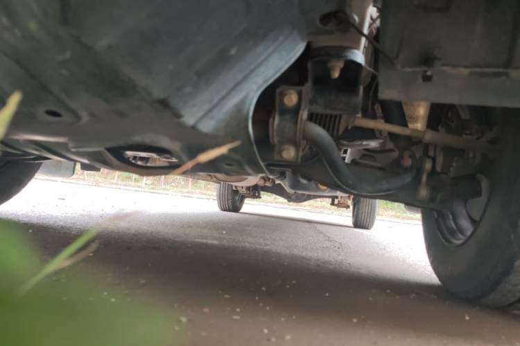 Used FORTHING Lingzhi 2020 M5 1.6L Practical Model Chassis Front