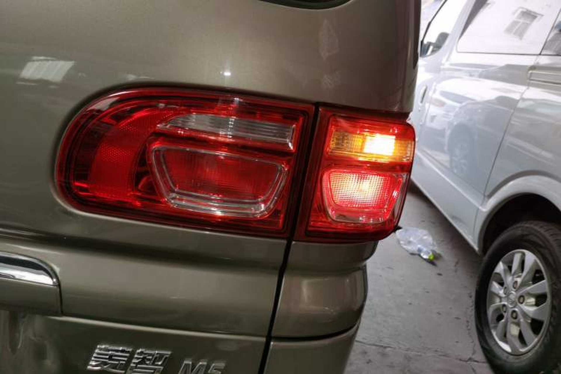 Used FORTHING Lingzhi 2020 M5L 1.6L Luxury 7-Seater Exterior 6