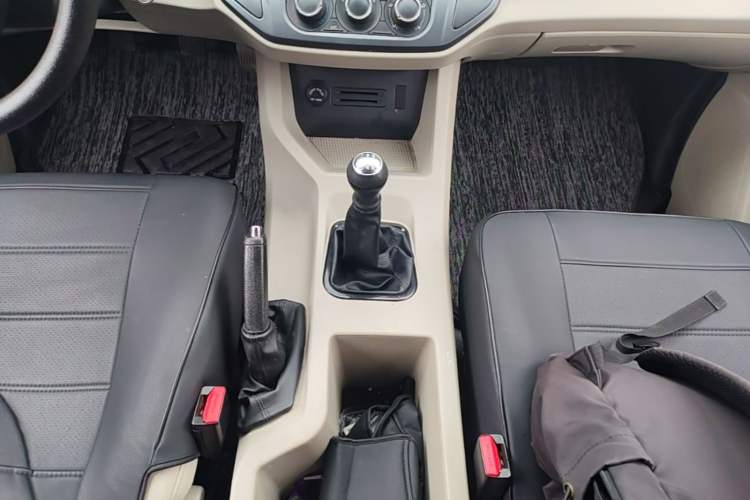 Used FORTHING Lingzhi 2020 M5 1.6L Practical Model Gear Lever