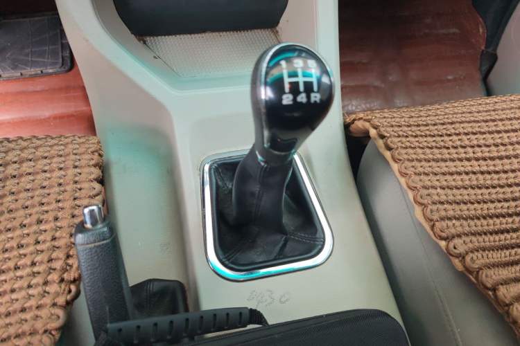Used FORTHING Lingzhi 2020 M5 1.6L Practical Model Gear Lever