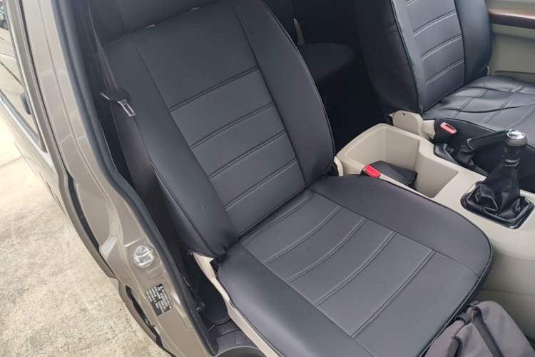Used FORTHING Lingzhi 2020 M5 1.6L Practical Model Right Front Seat