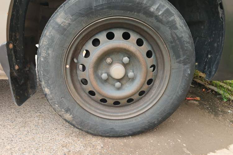 Used FORTHING Lingzhi 2020 M5 1.6L Practical Model Right Front Wheel Hub