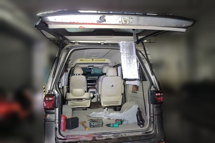 Used FORTHING Lingzhi 2020 M5L 1.6L Luxury 7-Seater Trunk