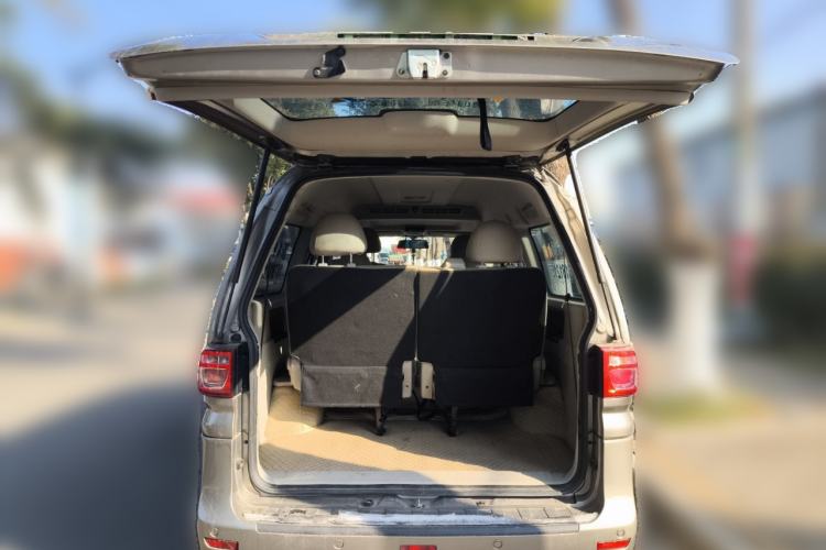Used FORTHING Lingzhi 2020 M5L 1.6L Luxury 7-Seater Trunk