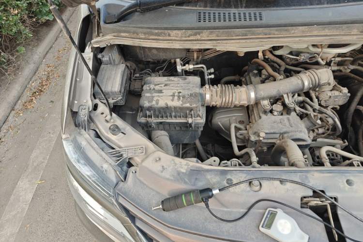 Used FORTHING Lingzhi 2020 M5L 1.6L Luxury 7-Seater Engine Bay Right