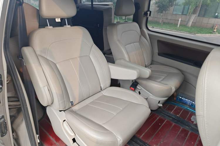 Used FORTHING Lingzhi 2020 M5L 1.6L Luxury 7-Seater Left Rear Seat