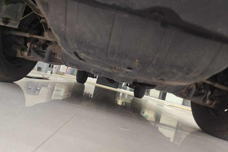 Used FORTHING Lingzhi 2020 M5 1.6L Practical Model Chassis Front