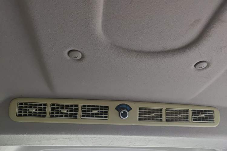 Used FORTHING Lingzhi 2020 M5L 1.6L Luxury 7-Seater Headliner