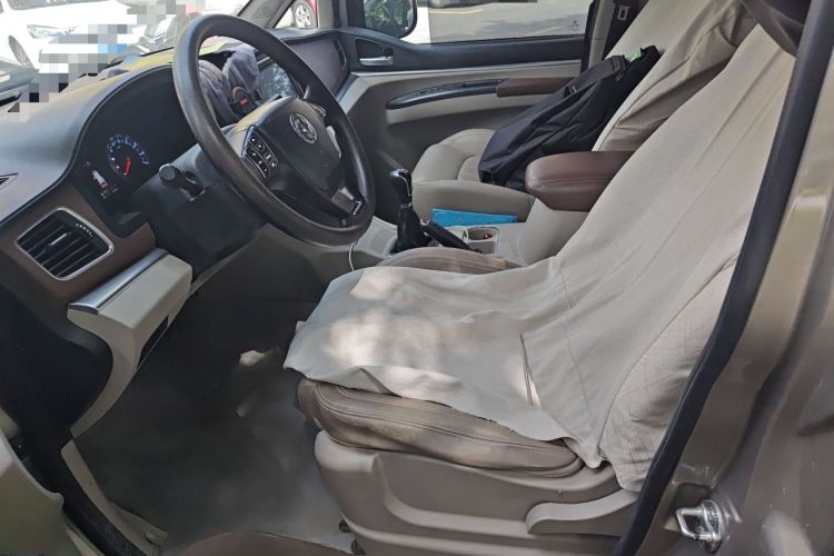 Used FORTHING Lingzhi 2020 M5L 1.6L Luxury 7-Seater Left Front Seat