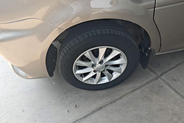 Used FORTHING Lingzhi 2020 M5 1.6L Luxury 7-Seater Left Front Wheel Hub