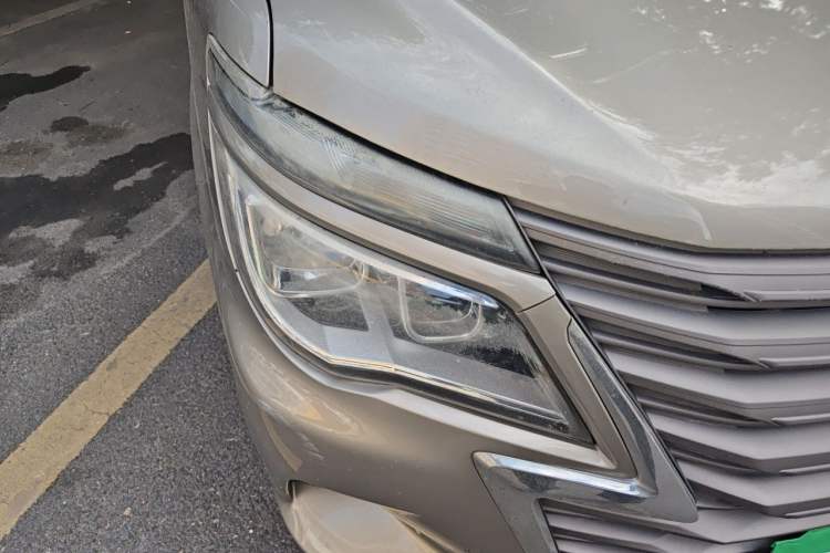 Used FORTHING Lingzhi 2020 M5L 1.6L Luxury 7-Seater Right Front Headlight