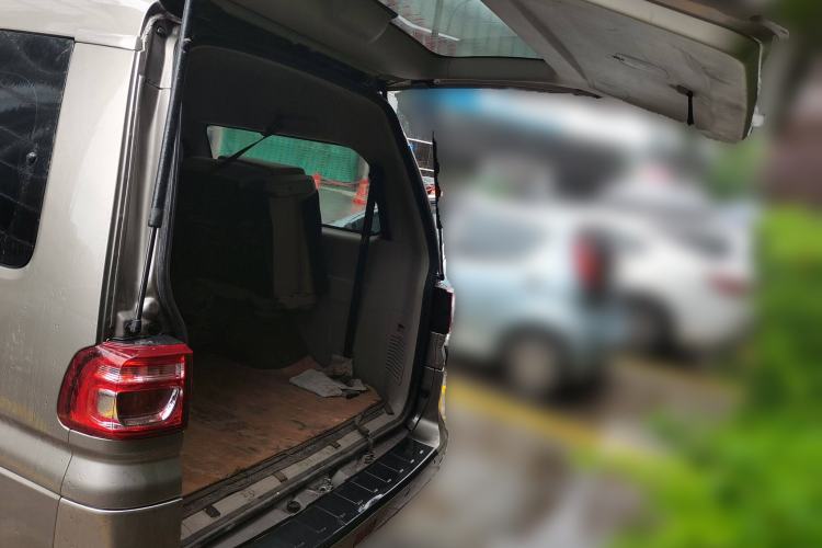 Used FORTHING Lingzhi 2020 M5L 2.0L Luxury 7-Seater Trunk