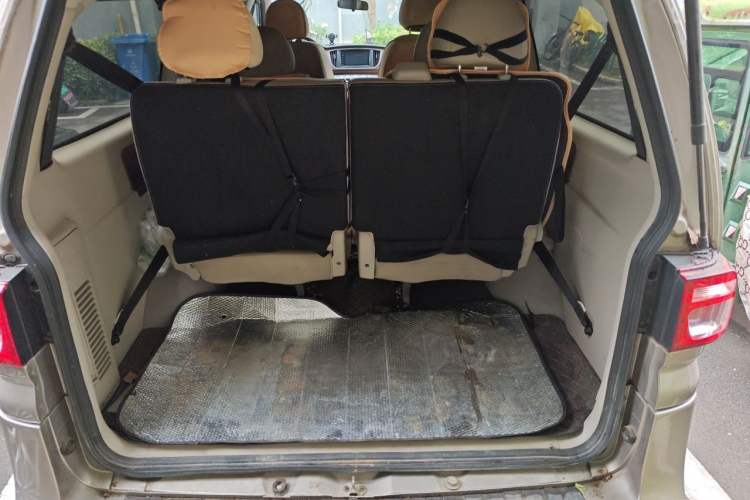 Used FORTHING Lingzhi 2020 M5L 1.6L Luxury 7-Seater Trunk