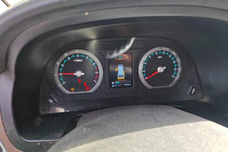 Used FORTHING Lingzhi 2020 M5L 1.6L Luxury 7-Seater Instrument Cluster