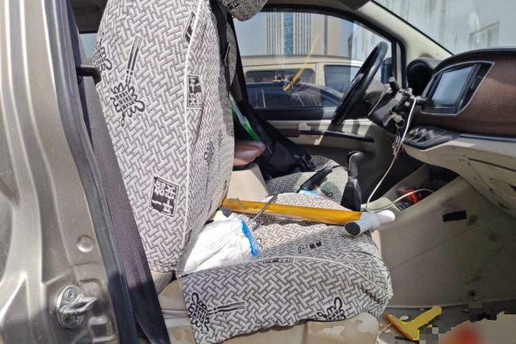 Used FORTHING Lingzhi 2020 M5L 1.6L Luxury 7-Seater Left Rear Seat