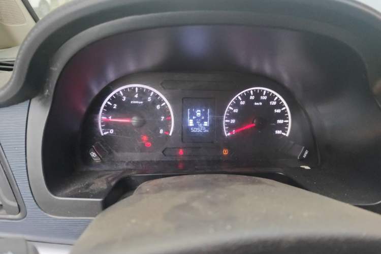 Used FORTHING Lingzhi 2020 M5L 1.6L Utility Model Odometer Close Up