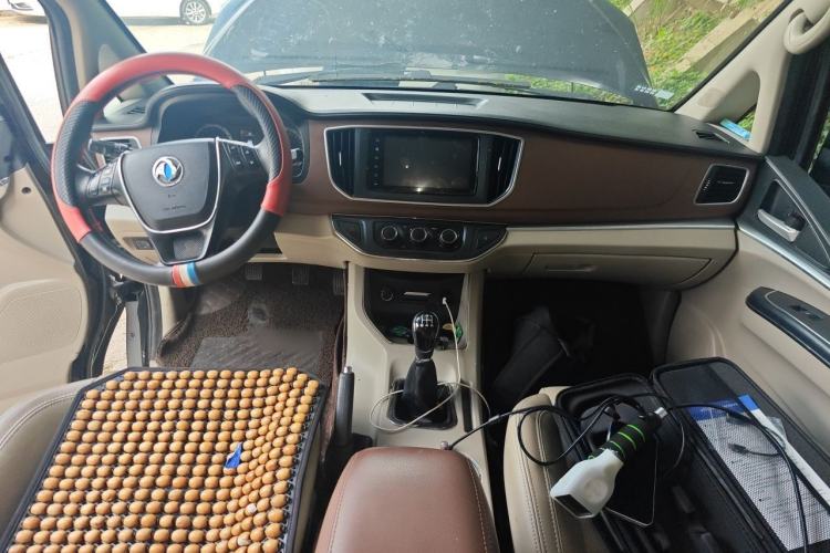 Used FORTHING Lingzhi 2020 M5L 1.6L Luxury 7-Seater Center Console