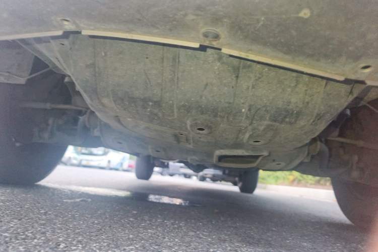 Used FORTHING Lingzhi 2020 M5 1.6L Practical Model Chassis Front