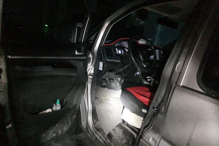 Used FORTHING Lingzhi 2020 M5L 1.6L Utility Model Driver Seat