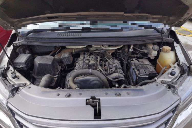 Used FORTHING Lingzhi 2020 M5L 2.0L Luxury 7-Seater Engine Bay
