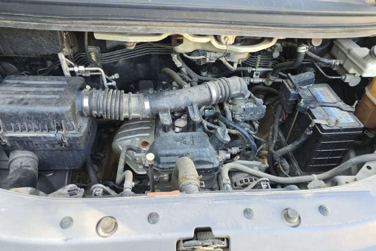 Used FORTHING Lingzhi 2020 M5 1.6L Luxury 7-Seater Engine Bay