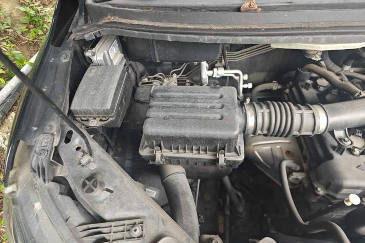 Used FORTHING Lingzhi 2020 M5L 1.6L Luxury 7-Seater Engine Bay Right