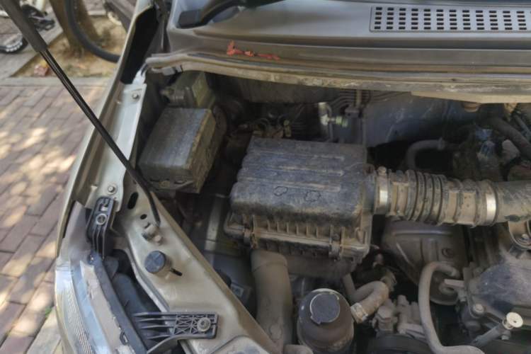 Used FORTHING Lingzhi 2020 M5 1.6L Practical Model Engine Bay Right