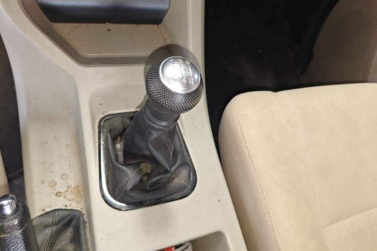 Used FORTHING Lingzhi 2020 M5L 1.6L Utility Model Gear Lever