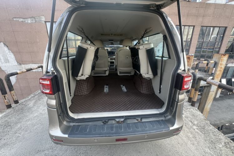 Used FORTHING Lingzhi 2020 M5L 1.6L Luxury 7-Seater Interior 10