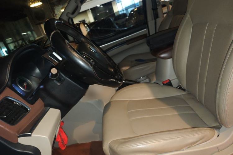 Used FORTHING Lingzhi 2020 M5L 1.6L Luxury 7-Seater Left Front Seat