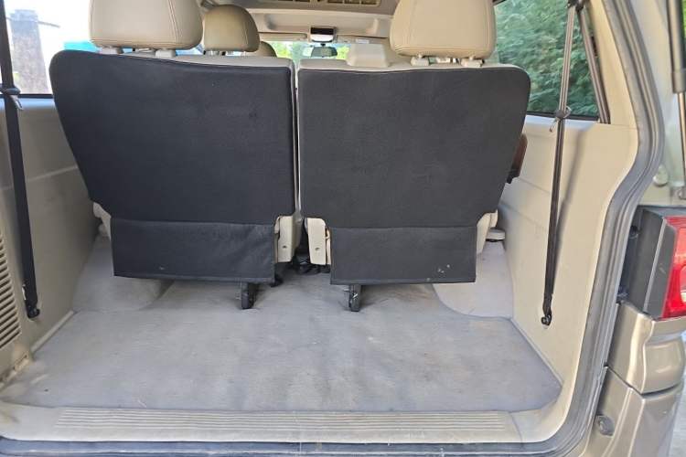 Used FORTHING Lingzhi 2020 M5 1.6L Luxury 7-Seater Trunk