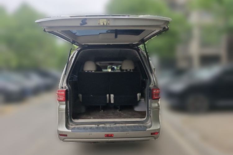 Used FORTHING Lingzhi 2020 M5L 1.6L Luxury 7-Seater Trunk