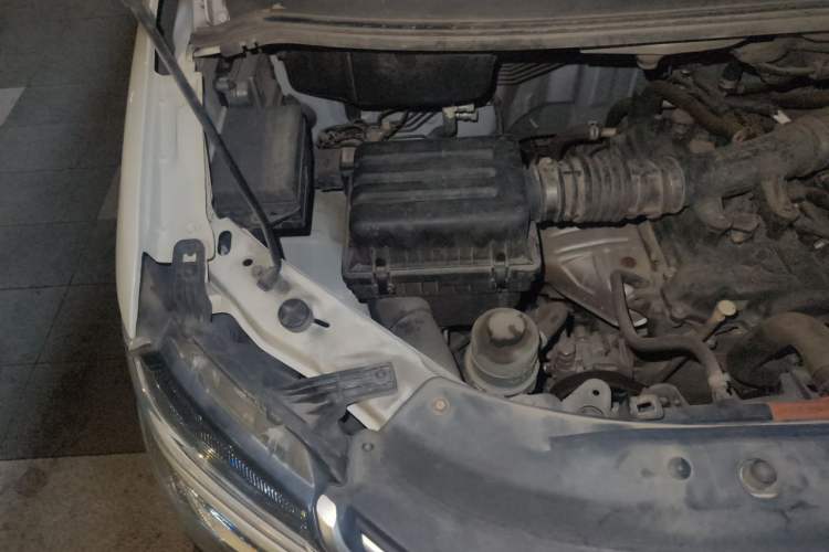Used FORTHING Lingzhi 2020 M5 1.6L Practical Model Engine Bay Right