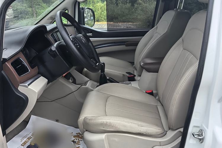 Used FORTHING Lingzhi 2020 M5L 1.6L Luxury 7-Seater Left Front Seat